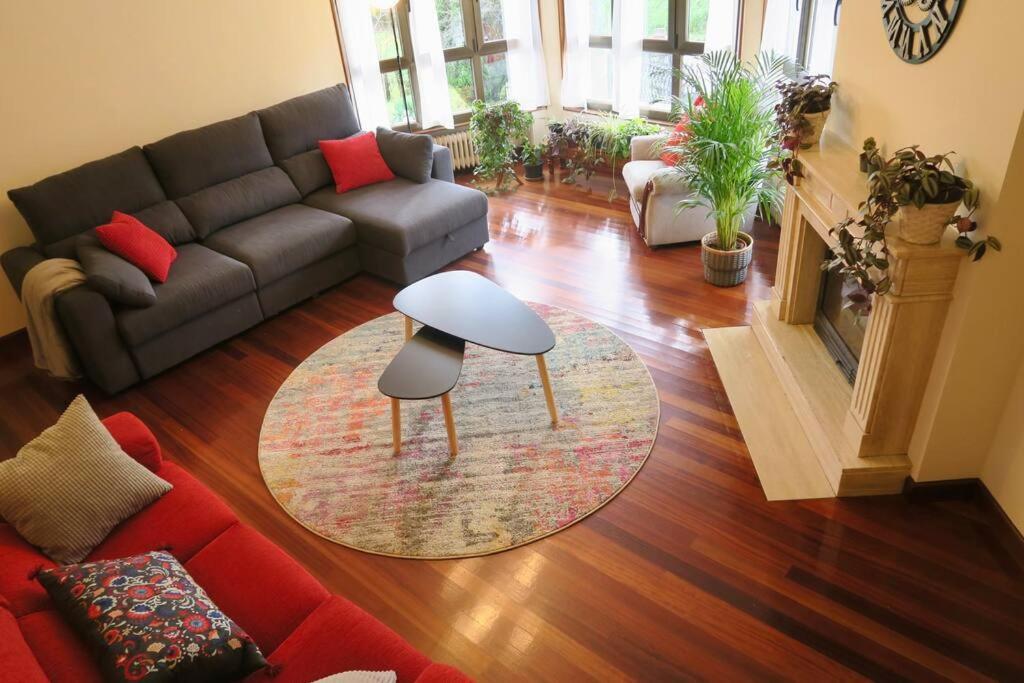 הוילה אוביידו La Casona De La Carbayeda מראה חיצוני תמונה